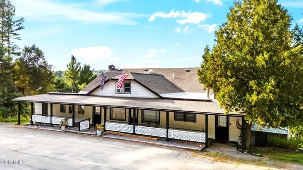 $1,190,000 | 965 Deerland Road, Long Lake, NY 12847