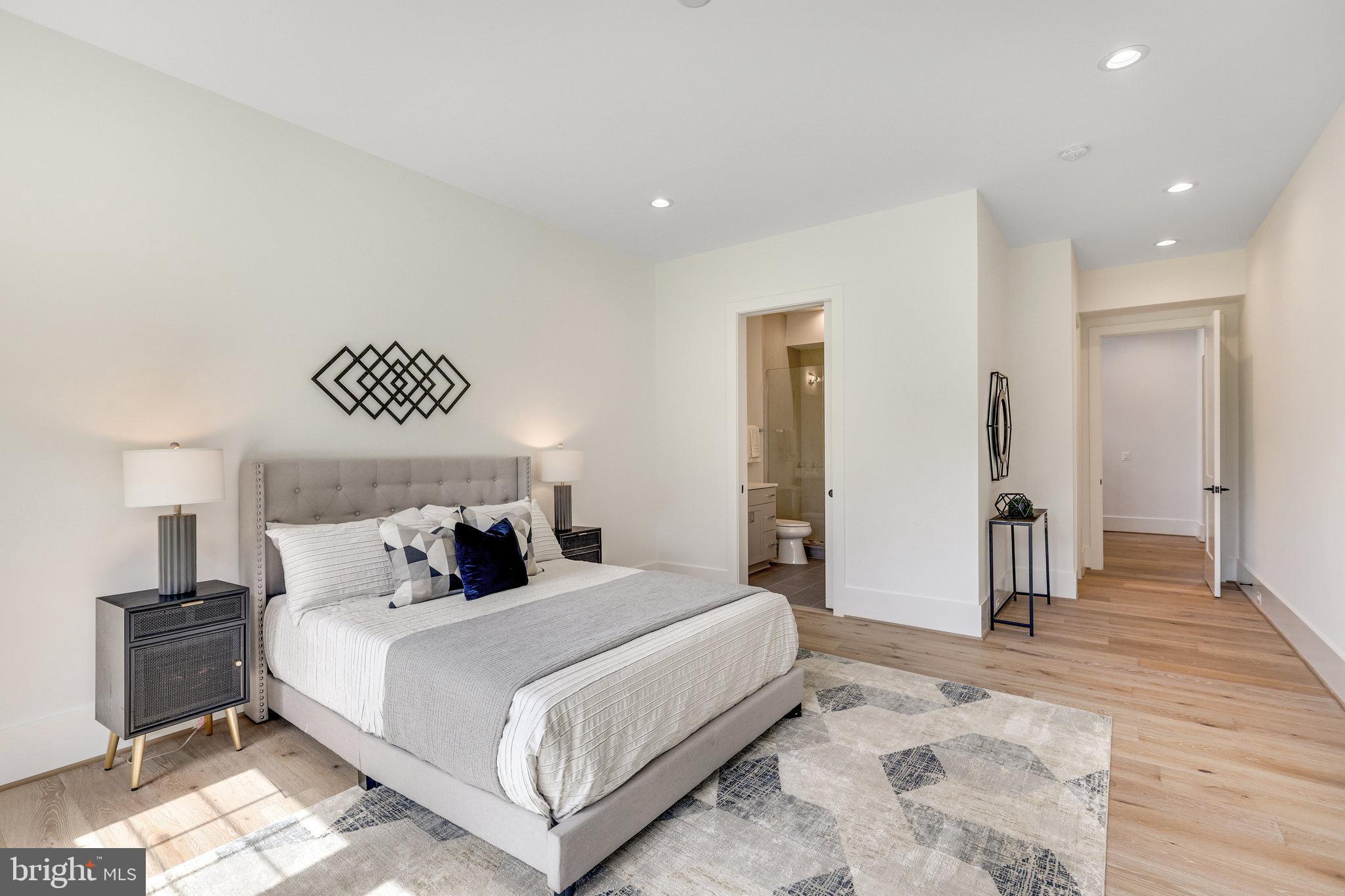 1111 Ingleside Avenue McLean, VA 22101 - Photo 36 of 99 Main Level In-Law Suite