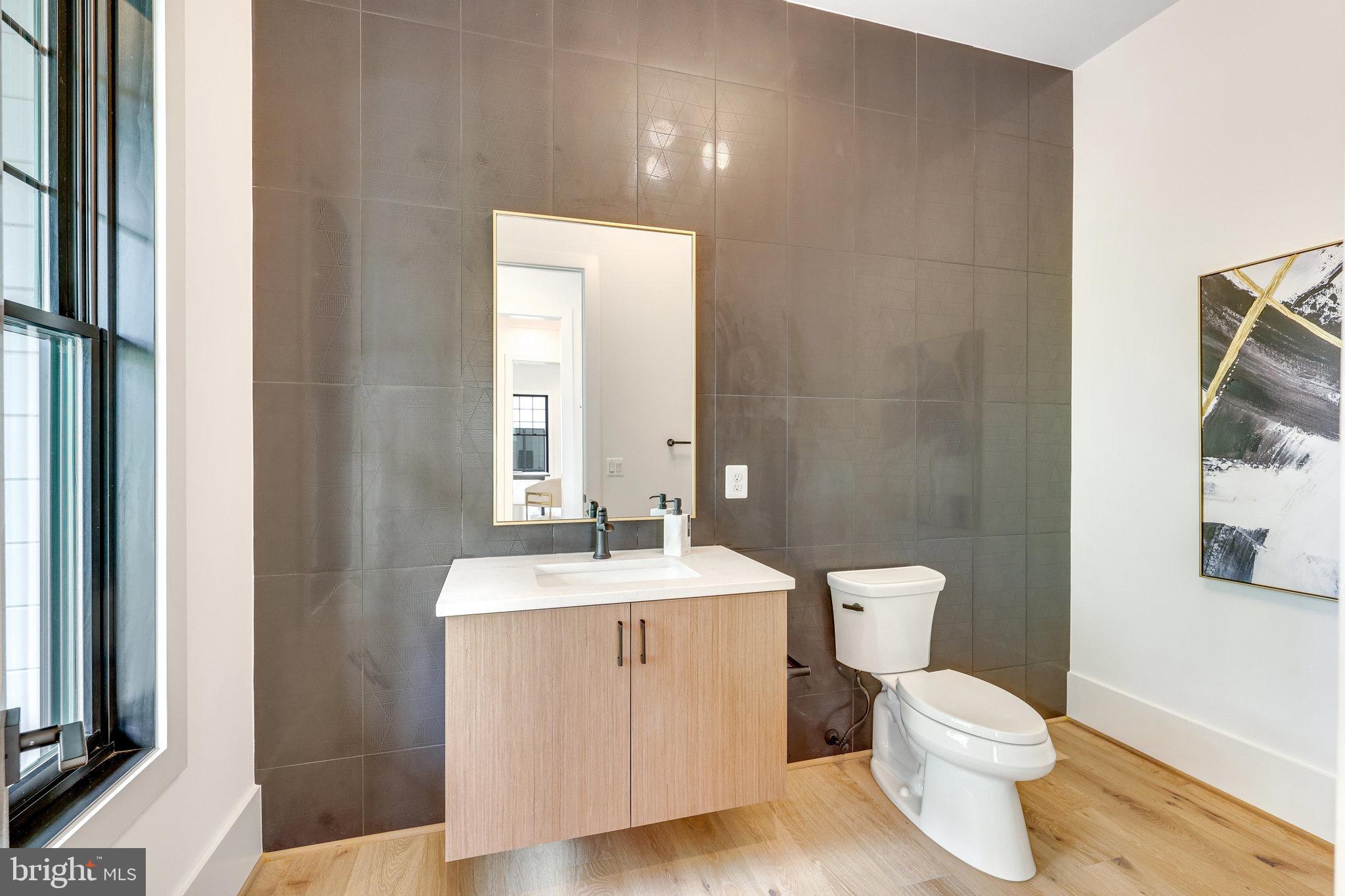 1111 Ingleside Avenue McLean, VA 22101 - Photo 8 of 99 Main-Level Half Bath