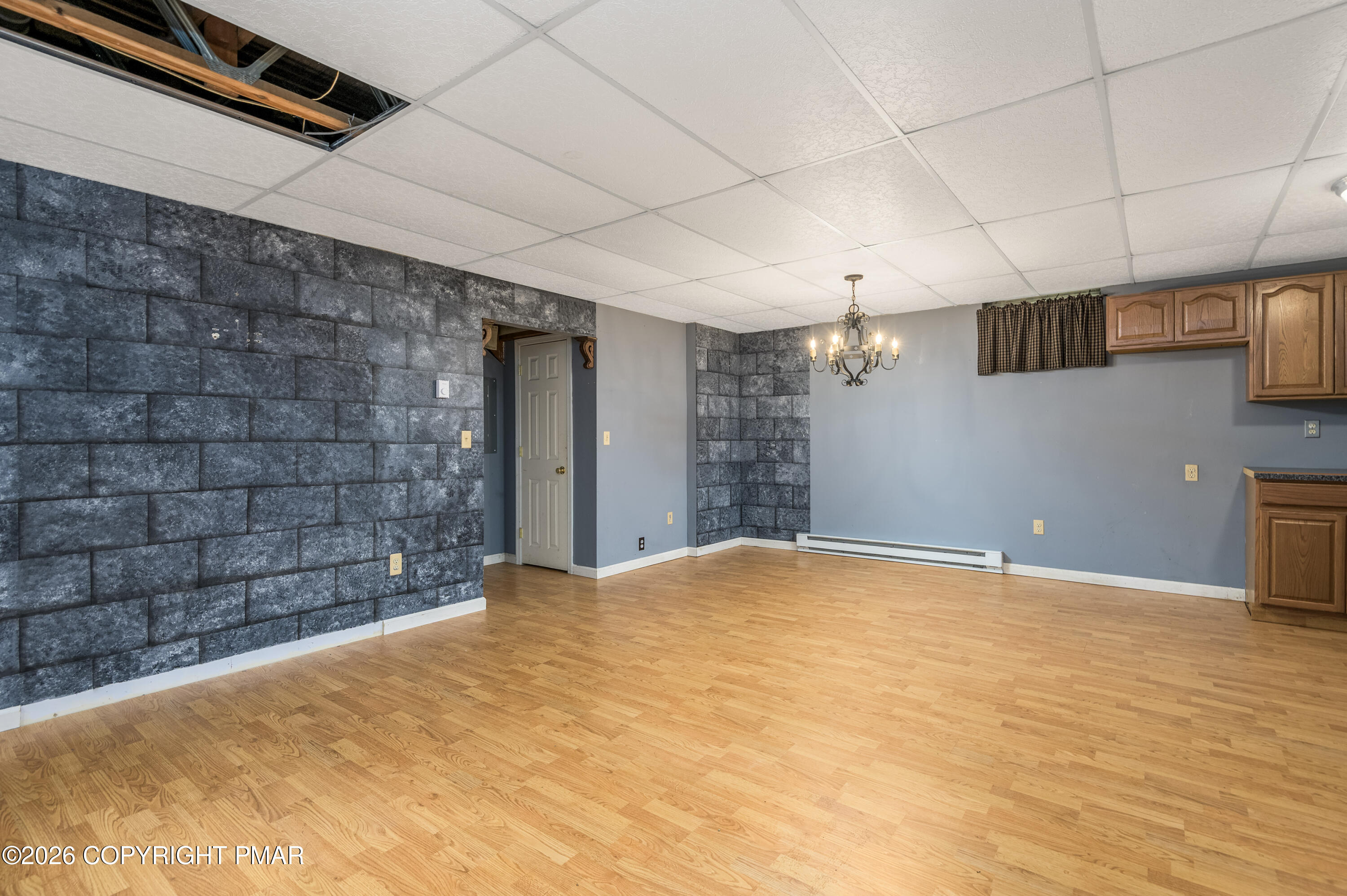 2289 Walnut Trail Bushkill, PA 18324 - Photo 24 of 32 Downstairs in law suite