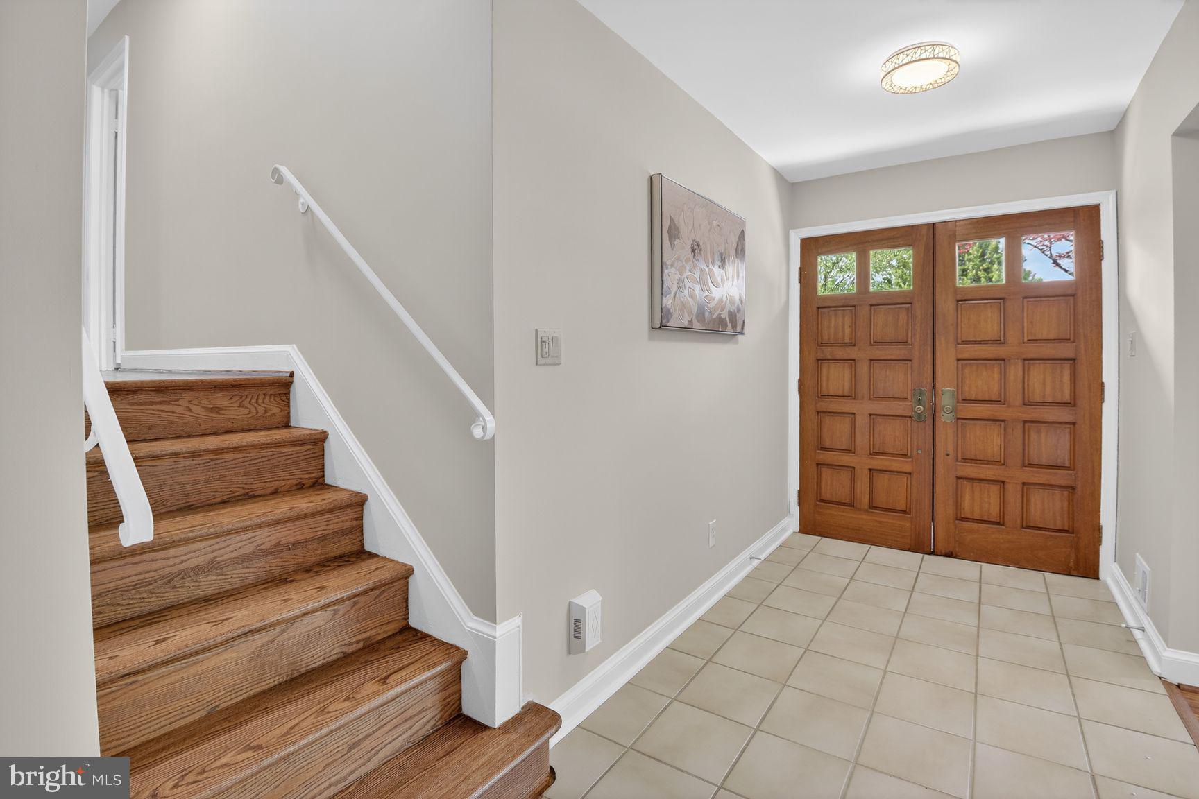 312 Kimblewick Drive Silver Spring, MD 20904 - Photo 5 of 61 Great space to welcome quests