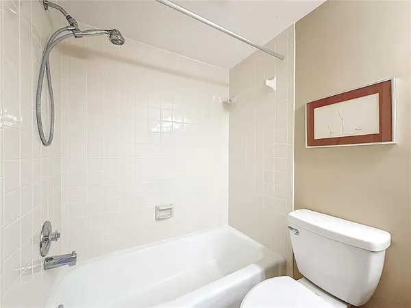 $199,900 | 3505 Tarpon Woods Boulevard, Unit P403, Palm Harbor, FL 34685