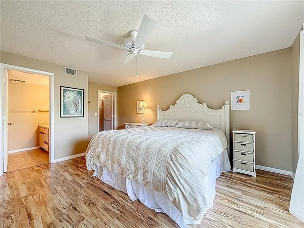 $199,900 | 3505 Tarpon Woods Boulevard, Unit P403, Palm Harbor, FL 34685