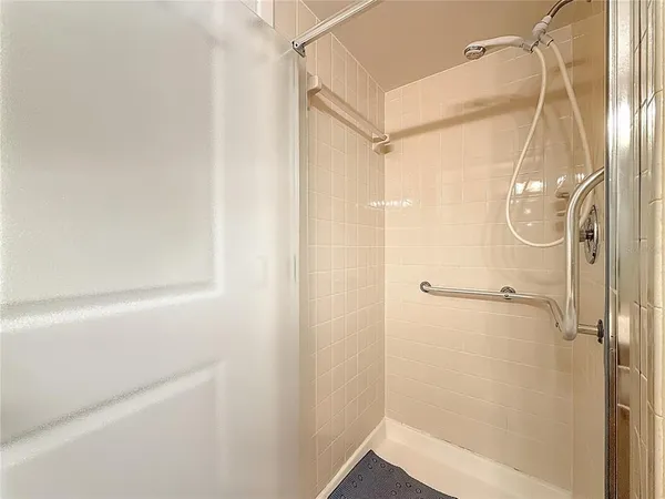 $199,900 | 3505 Tarpon Woods Boulevard, Unit P403, Palm Harbor, FL 34685