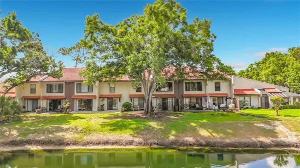 $199,900 | 3505 Tarpon Woods Boulevard, Unit P403, Palm Harbor, FL 34685