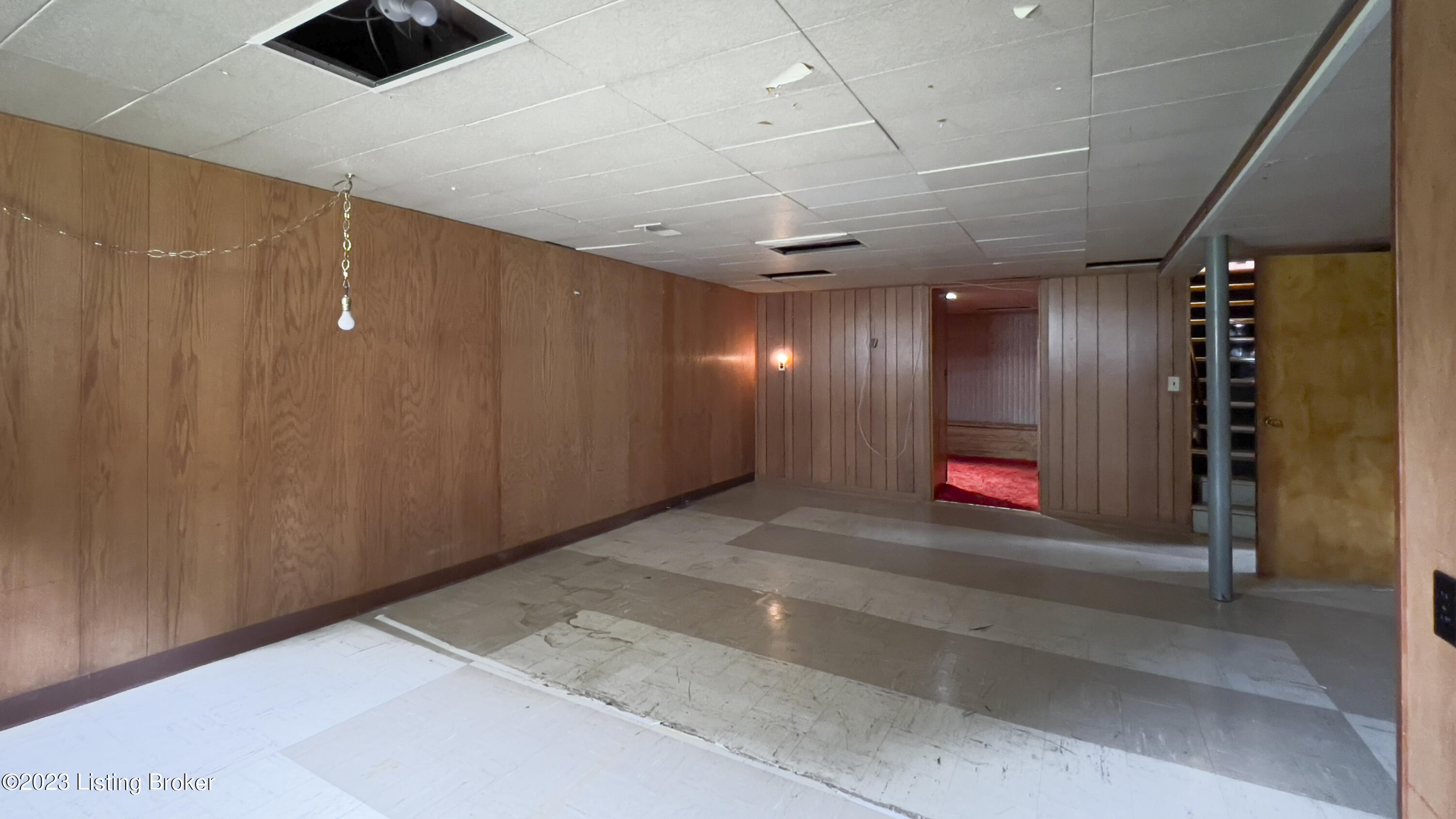 4601 Spen Lea Road Louisville, KY 40216 - Photo 26 of 48 4061 Spen Lea-23