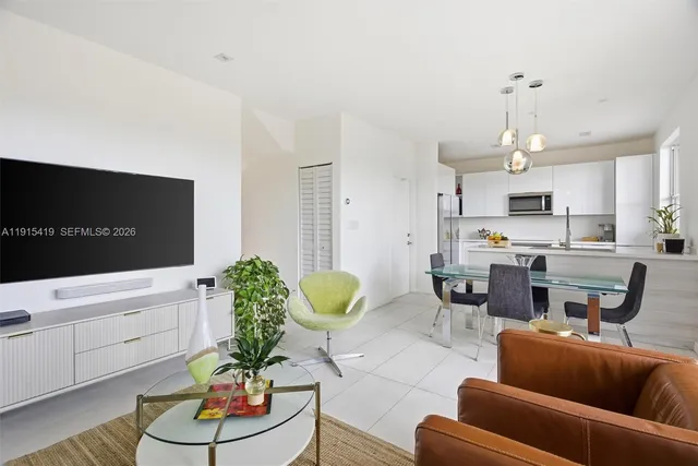 $3,200 | 16061 Northwest 24th Street, Pembroke Pines, FL 33028