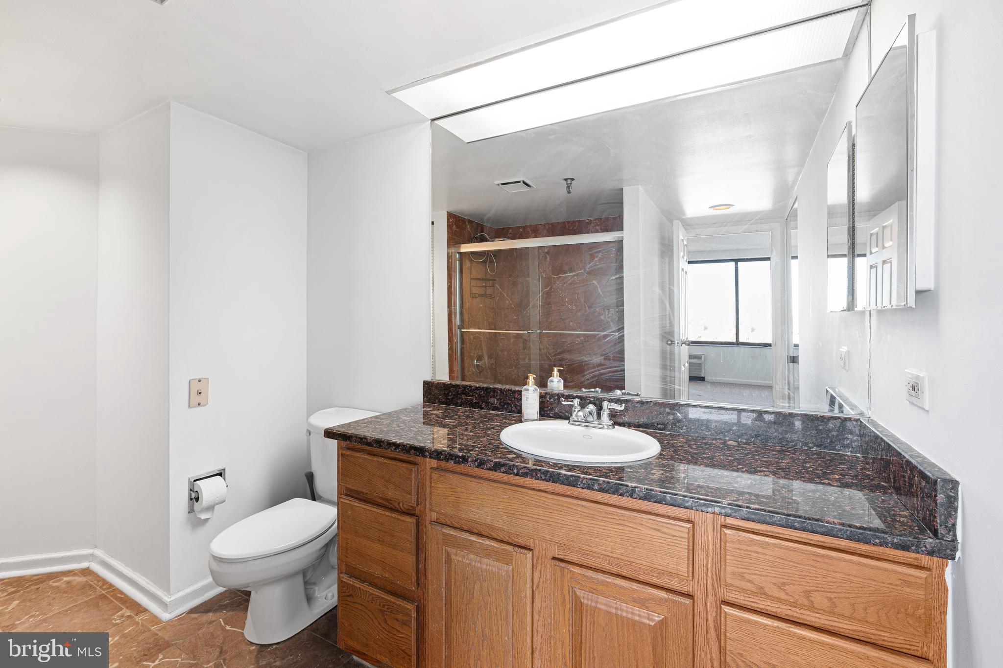 2001 Hamilton Street, Unit 2003 Philadelphia, PA 19130 - Photo 12 of 21