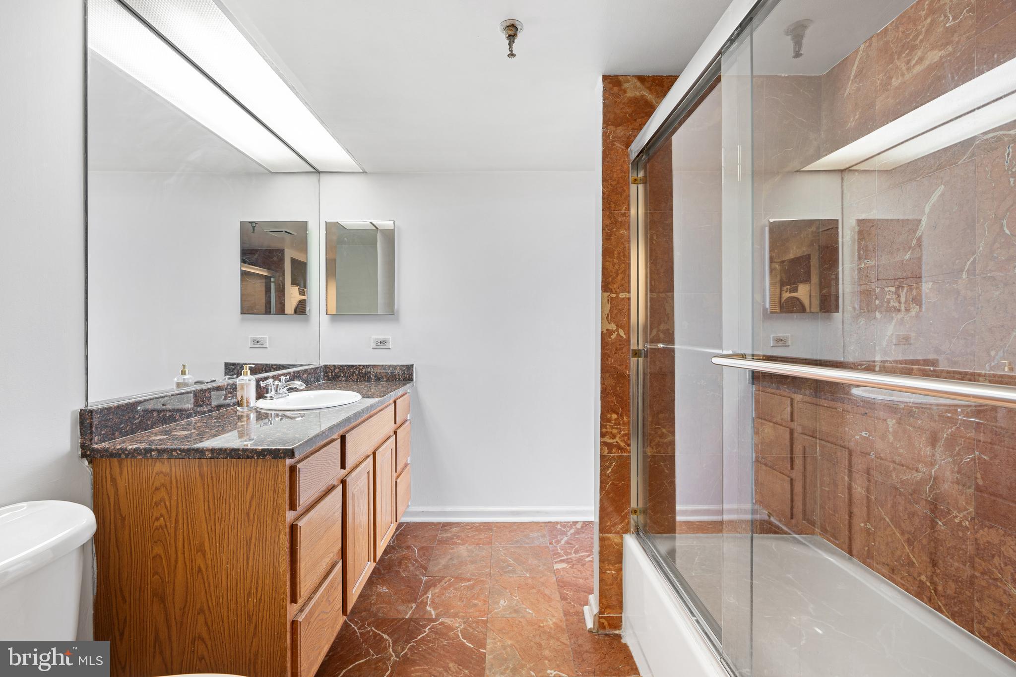 2001 Hamilton Street, Unit 2003 Philadelphia, PA 19130 - Photo 13 of 21