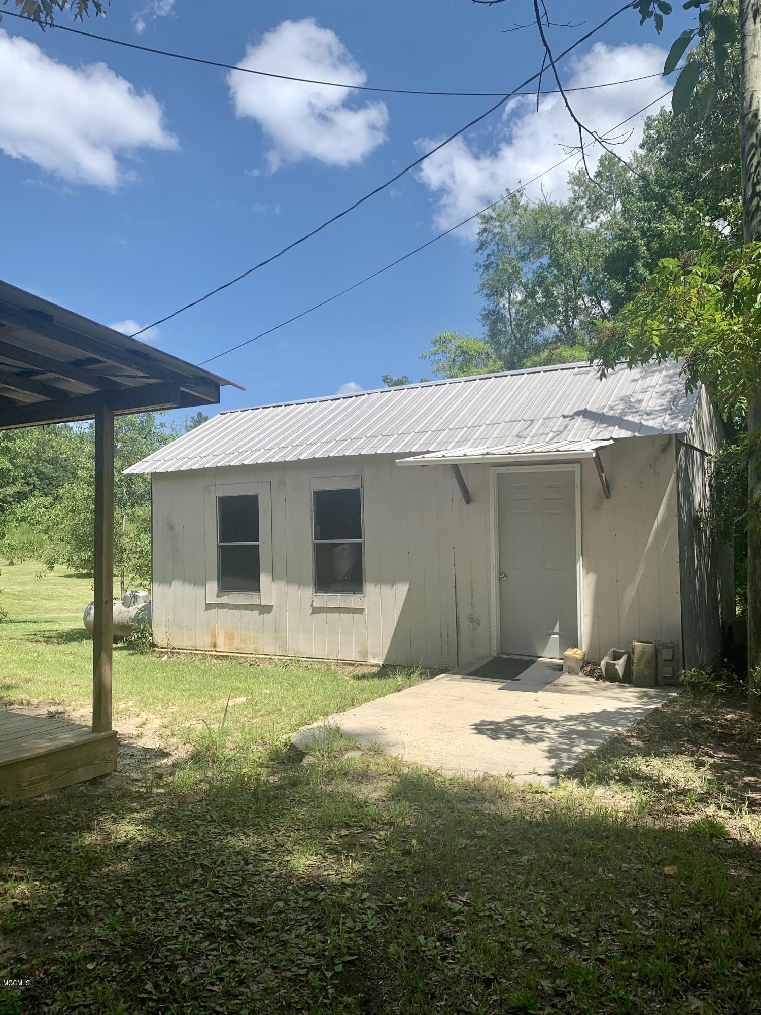 20 O J Batte Road Richton, MS 39476 - Photo 16 of 17 31A415D9-93CF-4967-9164-73F216F5F111