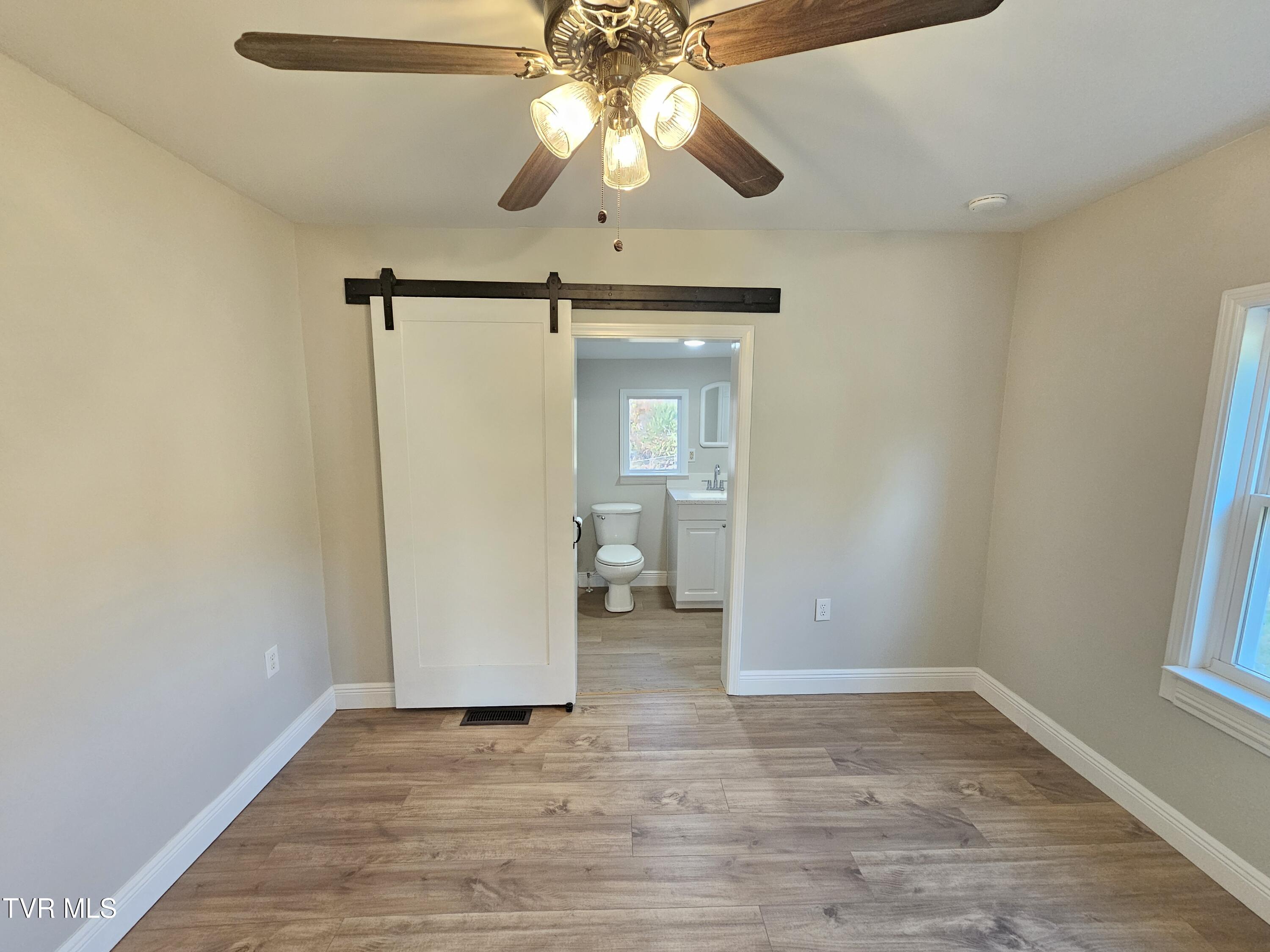 209 North Paperville Road Bristol, TN 37620 - Photo 16 of 43 20251107_152309