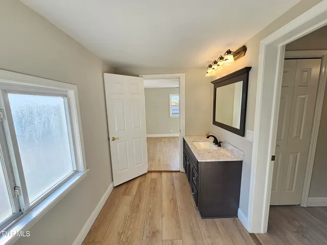 $249,999 | 209 North Paperville Road, Bristol, TN 37620