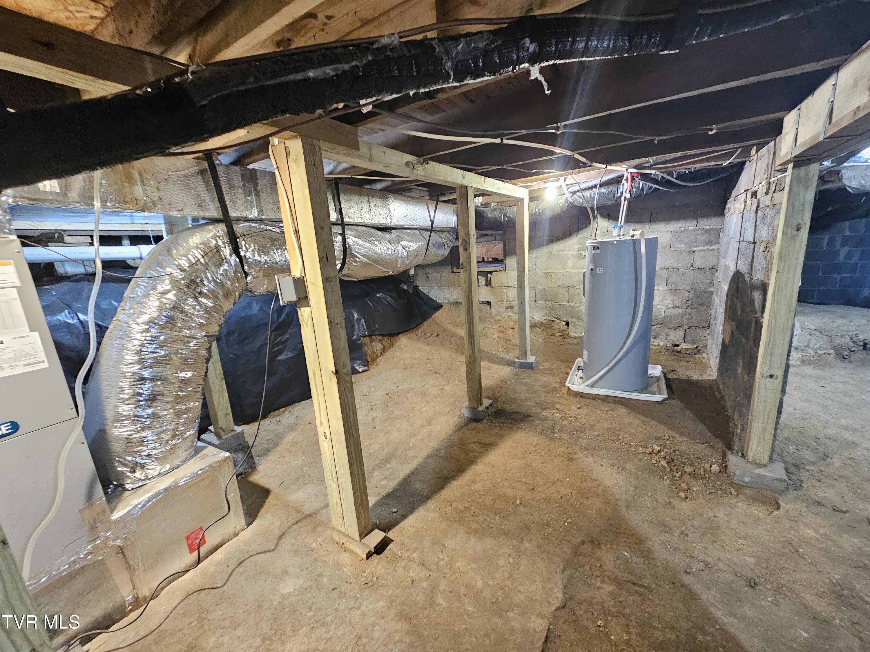 209 North Paperville Road Bristol, TN 37620 - Photo 42 of 43 20251107_153814