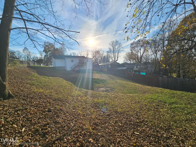 $249,999 | 209 North Paperville Road, Bristol, TN 37620