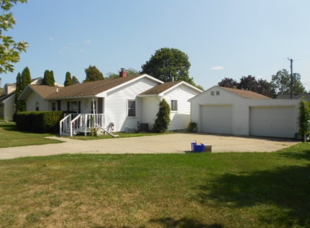 1007 Glencoe Road Alma, MI 48801 - Photo 22 of 24 1844337-21.JPG