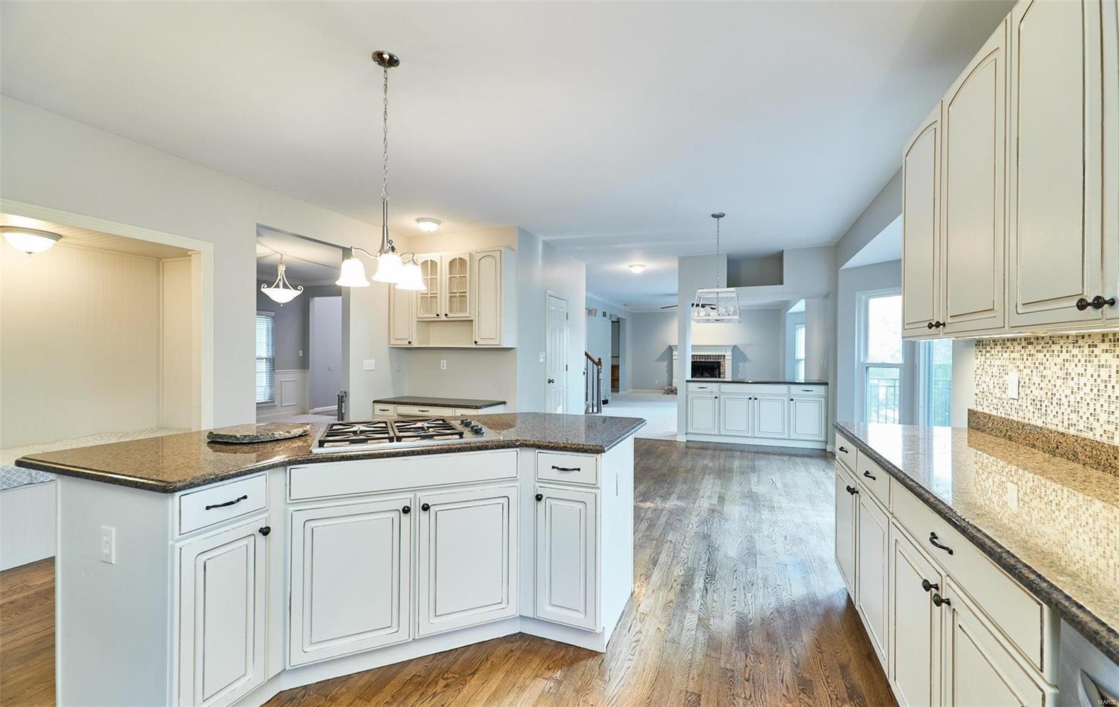 570 Castle Ridge Drive Ballwin, MO 63021 - Photo 23 of 65 Gallery Image 23