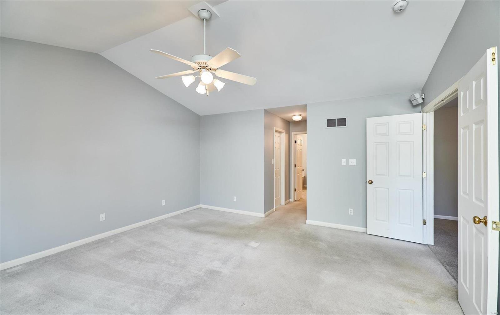 570 Castle Ridge Drive Ballwin, MO 63021 - Photo 27 of 65 Gallery Image 27
