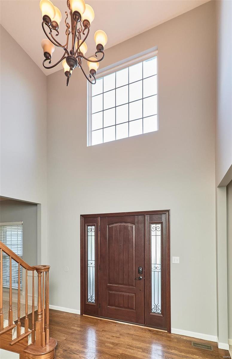 570 Castle Ridge Drive Ballwin, MO 63021 - Photo 5 of 65 Gallery Image 5