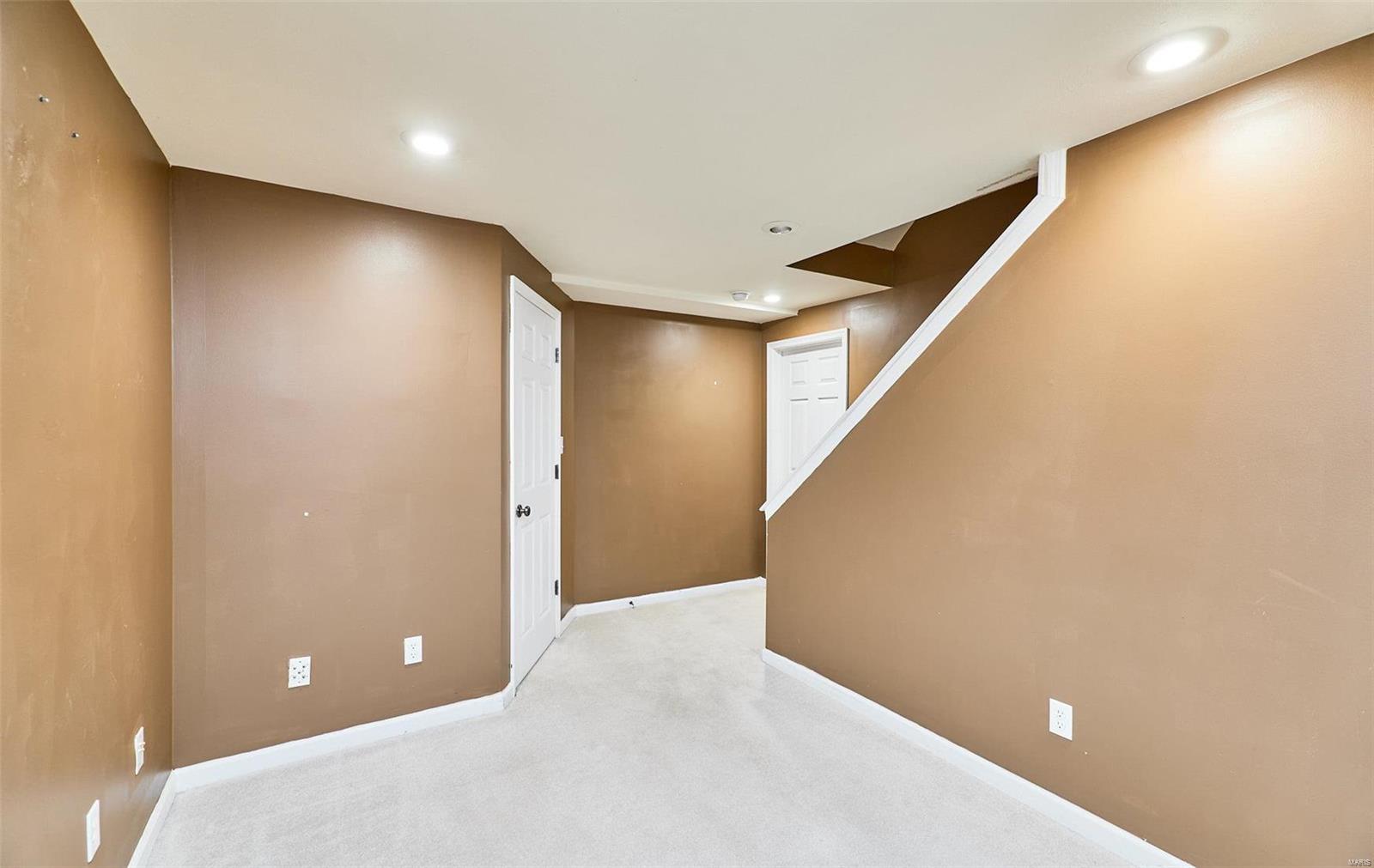570 Castle Ridge Drive Ballwin, MO 63021 - Photo 48 of 65 Gallery Image 48