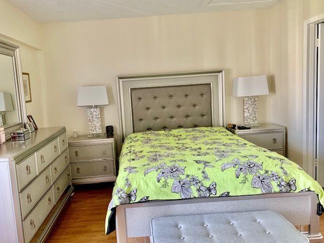 124 Suffolk C Boca Raton, FL 33434 - Photo 10 of 30 Master Bedroom