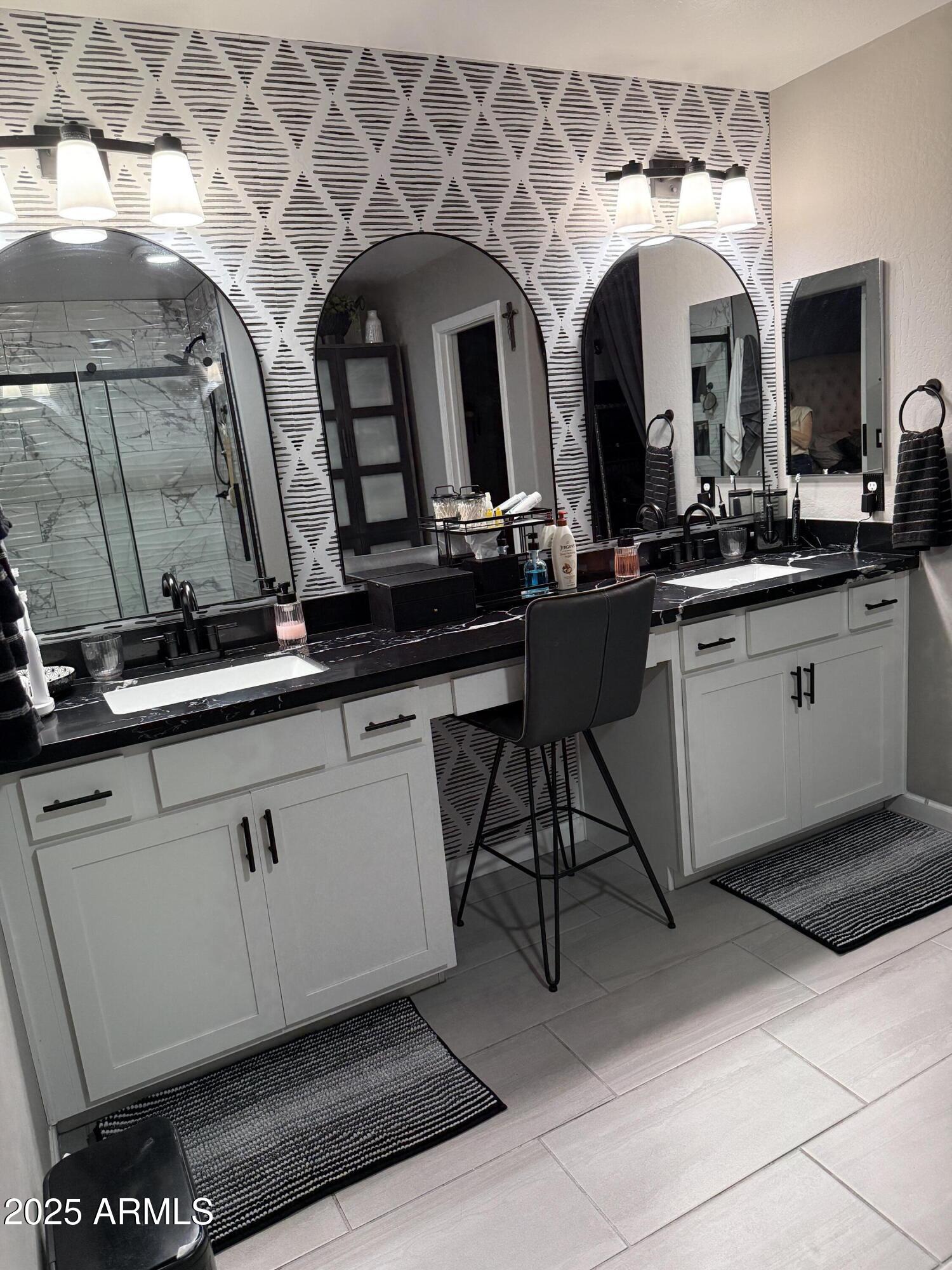 10622 West Crown King Road Tolleson, AZ 85353 - Photo 10 of 17 IMG_6379