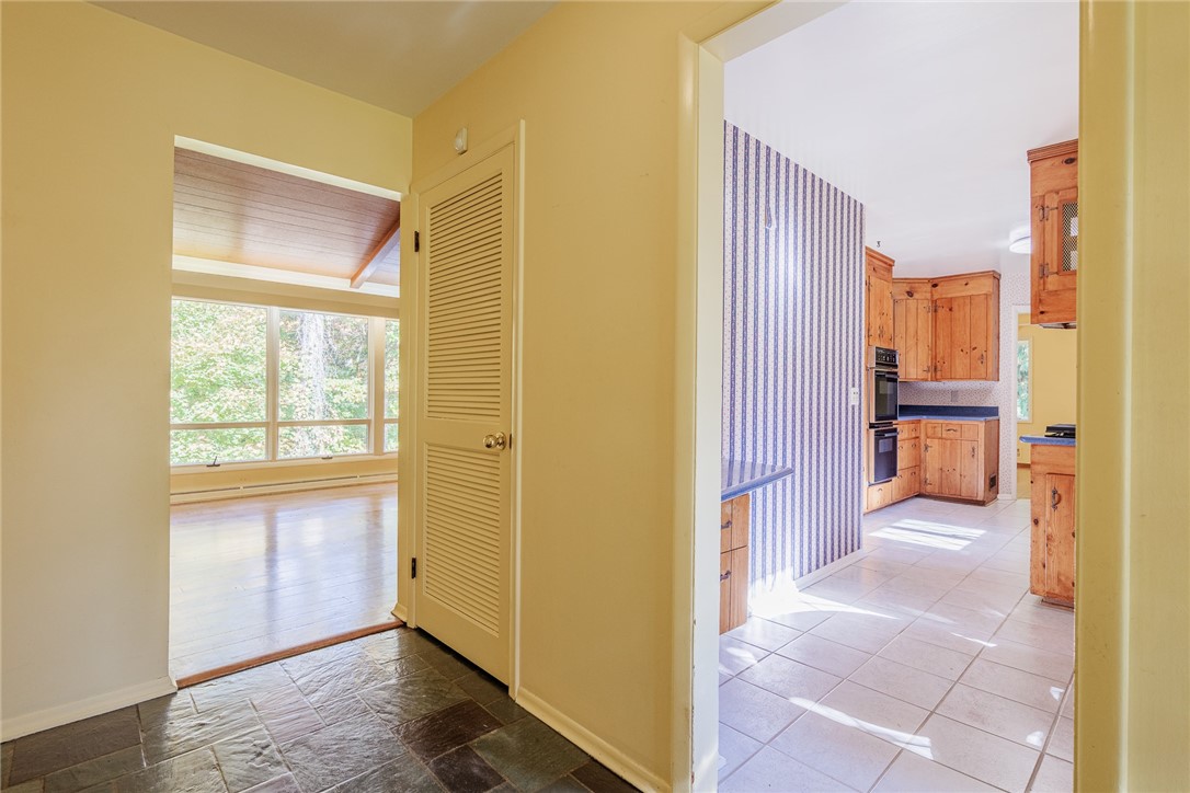 72 Conmar Drive Irondequoit, NY 14609 - Photo 11 of 50