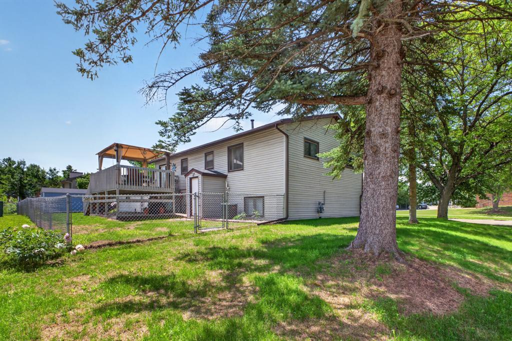 1804 9th Avenue Southeast Rochester, MN 55904 - Photo 26 of 33