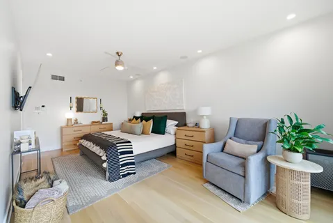 $1,850,000 | 2748 North Lakewood Avenue, Unit 4, Chicago, IL 60614