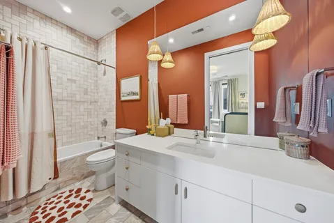 $1,850,000 | 2748 North Lakewood Avenue, Unit 4, Chicago, IL 60614