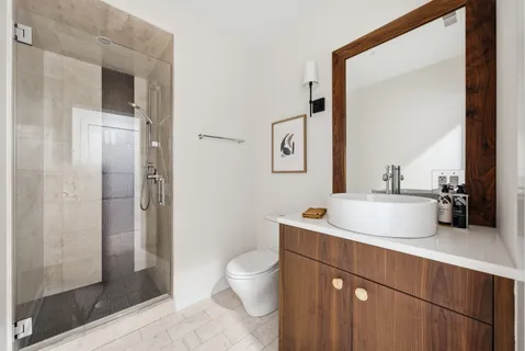 $1,850,000 | 2748 North Lakewood Avenue, Unit 4, Chicago, IL 60614