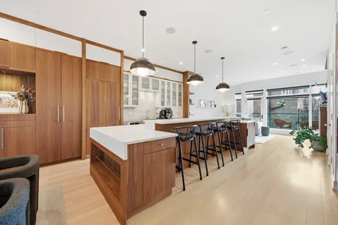 $1,850,000 | 2748 North Lakewood Avenue, Unit 4, Chicago, IL 60614