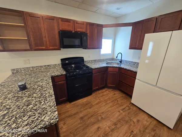 $1,700 | 6631 Highway 191, Unit 101, Cresco, PA 18326