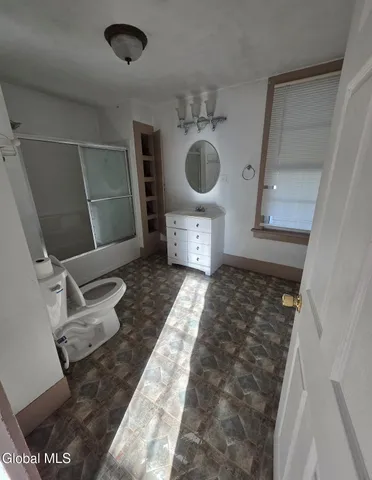 $199,000 | 1 Cambridge Road, Greenwich, NY 12834