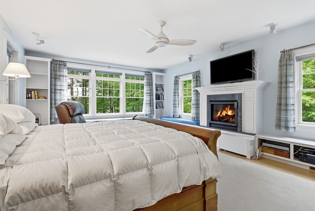 70 Warren Avenue Harvard, MA 01451 - Photo 29 of 41