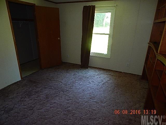 4055 Pigtail Road Lenoir, NC 28645 - Photo 5 of 15 Gallery Image 5