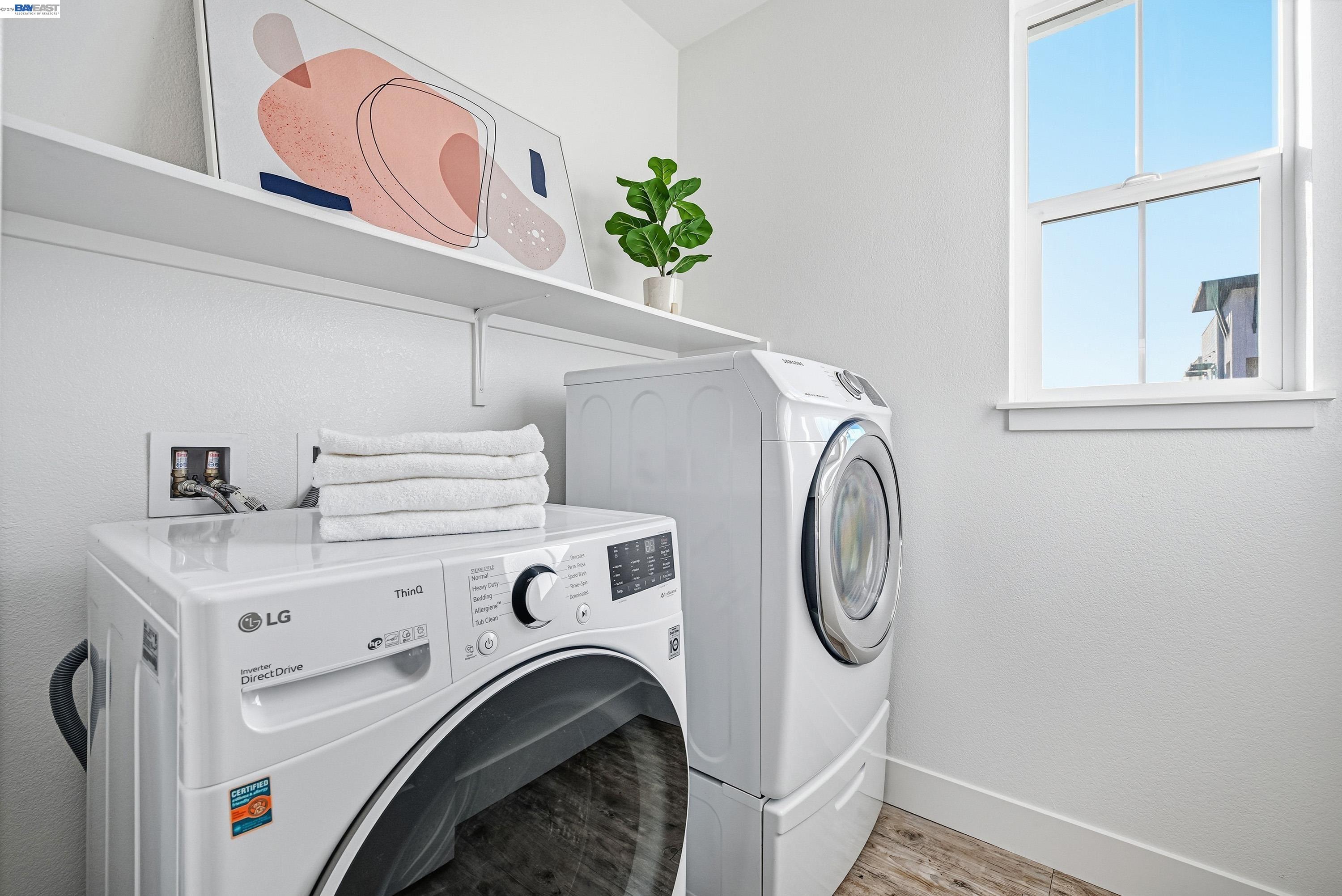 37541 Bay Crest Road Newark, CA 94560 - Photo 34 of 50 a utility room with dryer and washer
