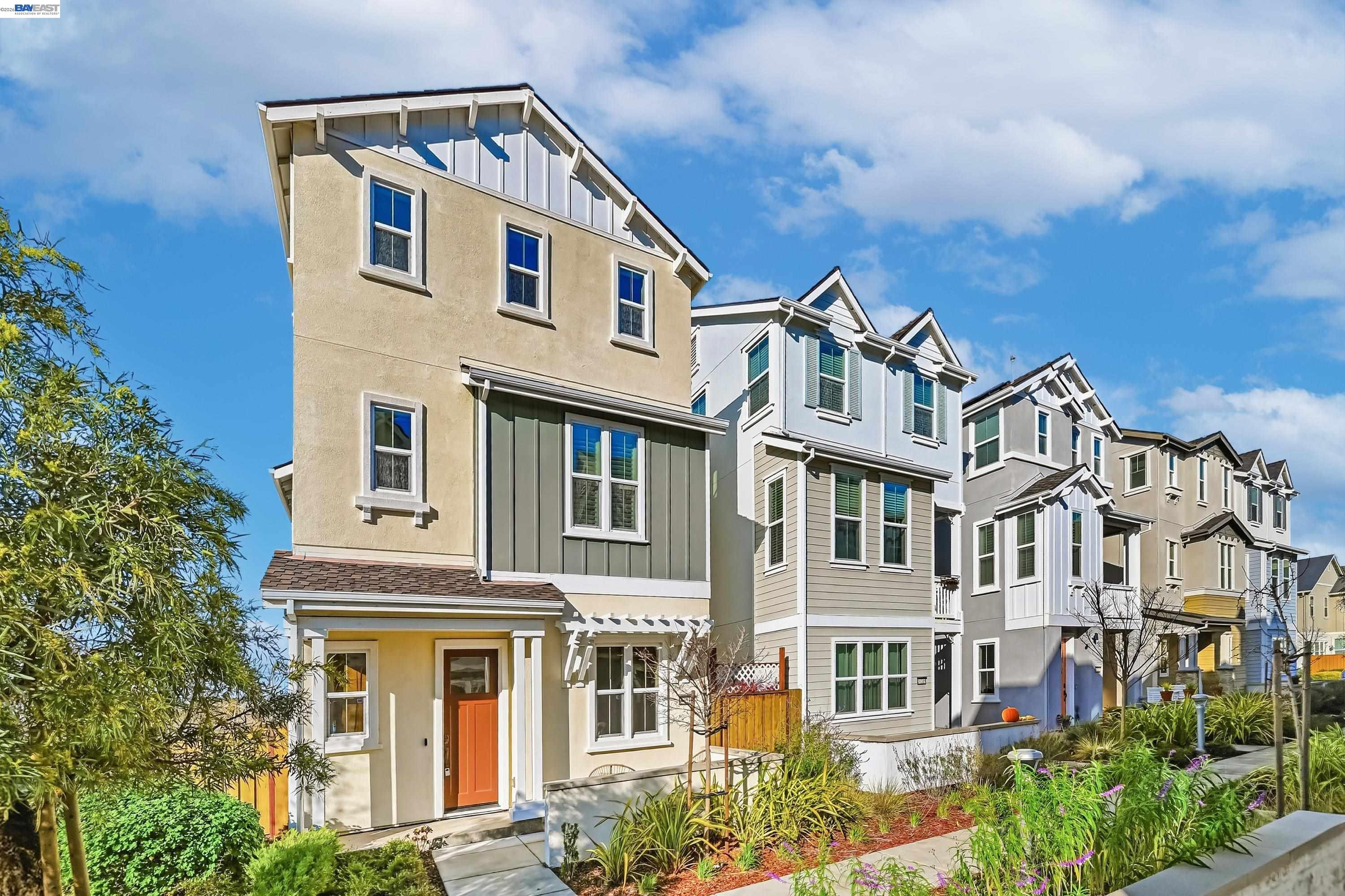 37541 Bay Crest Road Newark, CA 94560 - Photo 40 of 50 a front view of a multi story residential apartment building