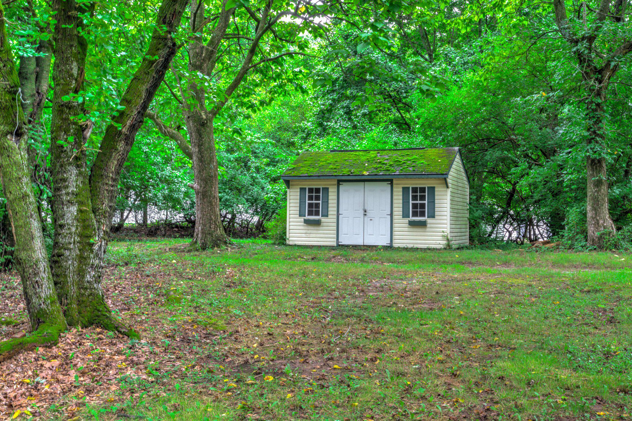 1535 Welsh Road Reading, PA 19607 - Photo 31 of 34 Storage Shed
