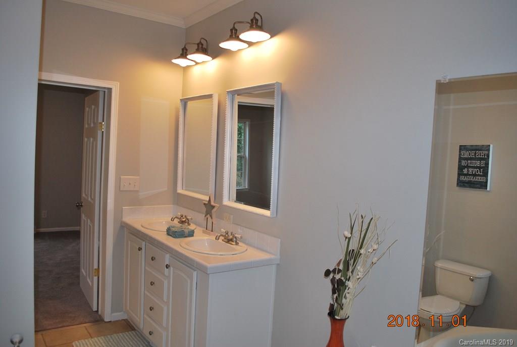 908 Roby Conley Road Marion, NC 28752 - Photo 27 of 38 Gallery Image 27