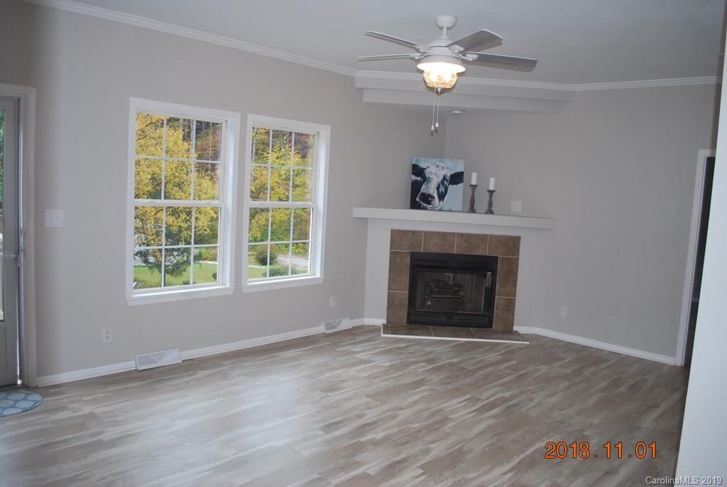 908 Roby Conley Road Marion, NC 28752 - Photo 8 of 38 Gallery Image 8