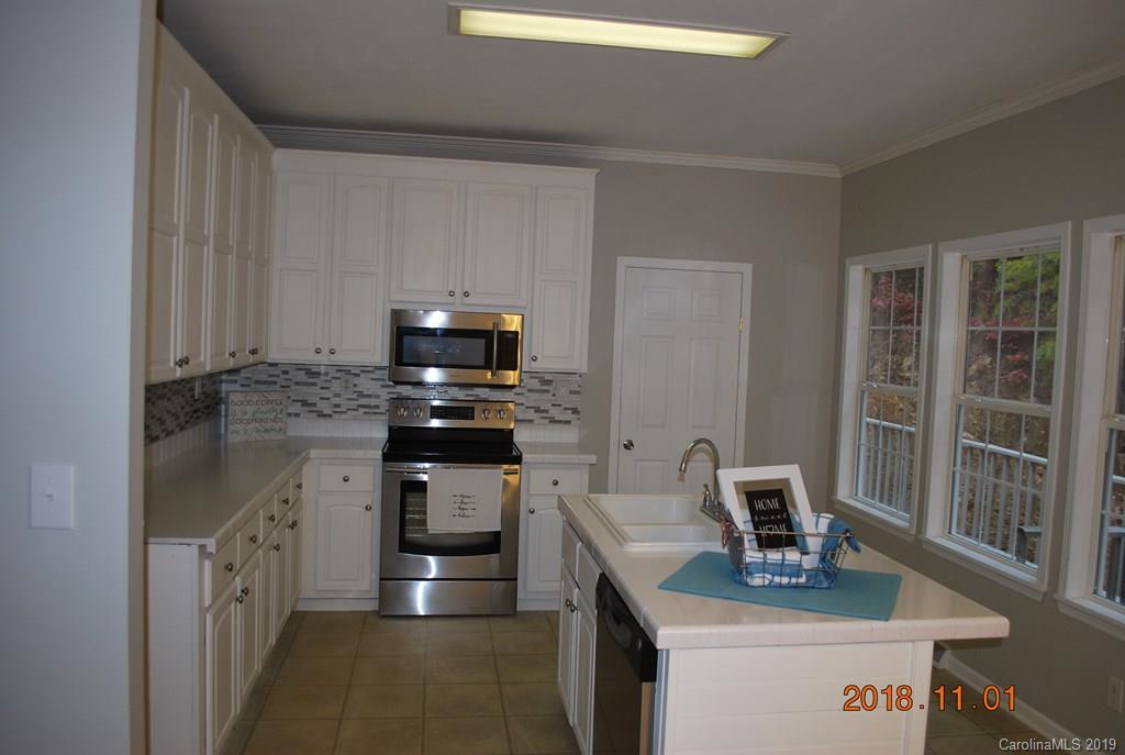 908 Roby Conley Road Marion, NC 28752 - Photo 10 of 38 Gallery Image 10
