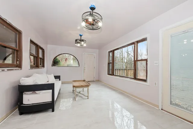 $299,900 | 2337 Valley View Lane, Park Forest, IL 60466