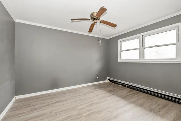$279,900 | 2337 Valley View Lane, Park Forest, IL 60466