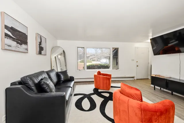 $299,900 | 2337 Valley View Lane, Park Forest, IL 60466