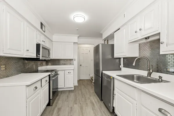 $279,900 | 2337 Valley View Lane, Park Forest, IL 60466