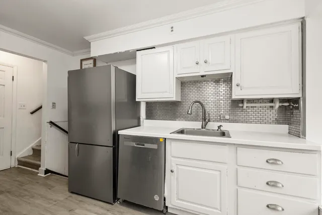 $299,900 | 2337 Valley View Lane, Park Forest, IL 60466