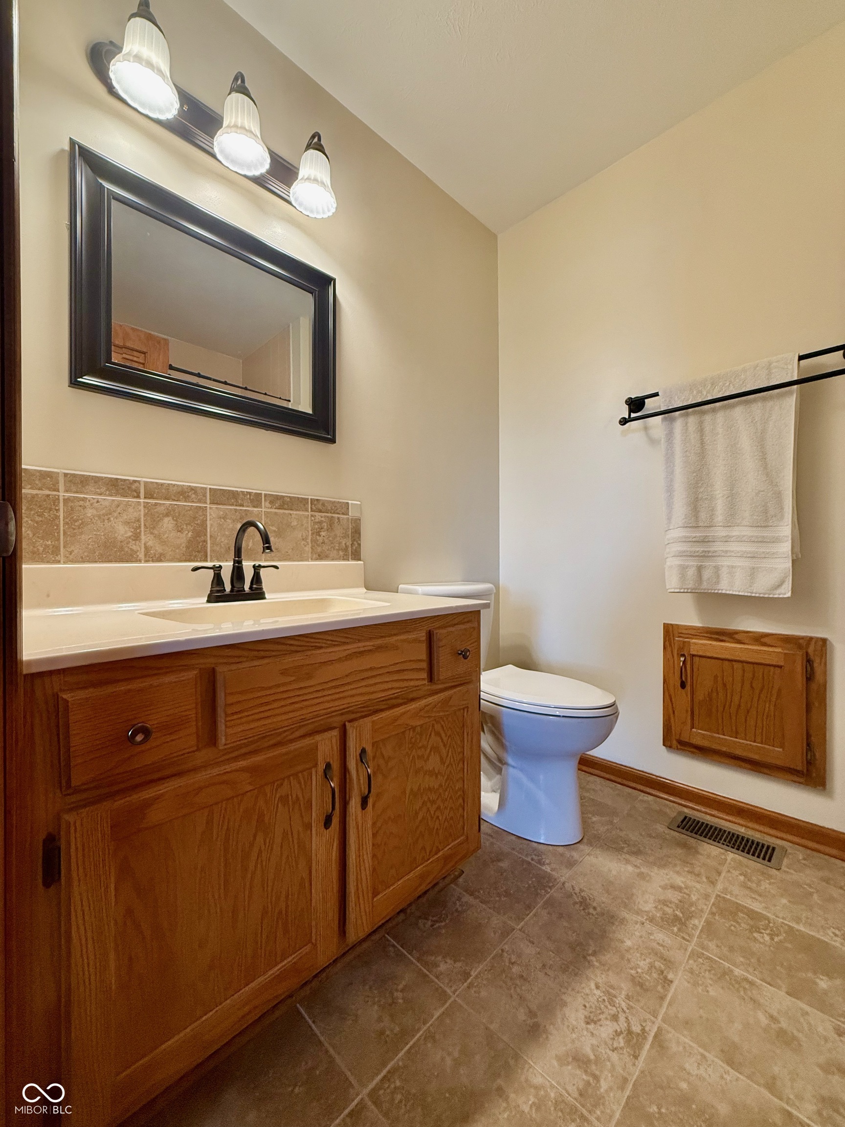 12901 South 550 West Columbus, IN 47201 - Photo 52 of 54