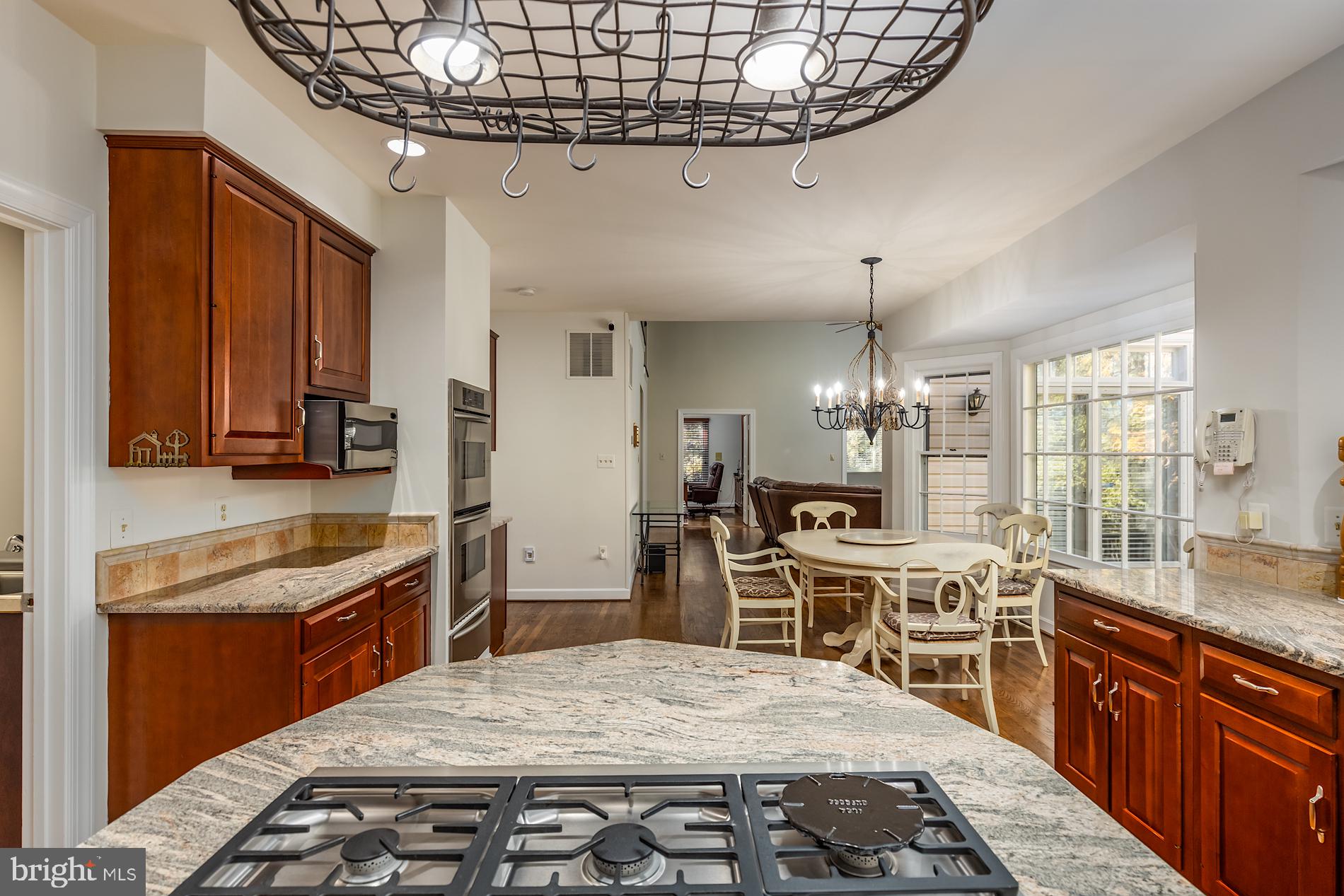 2014 Spring Branch Drive Vienna, VA 22181 - Photo 18 of 65 Gallery Image 18