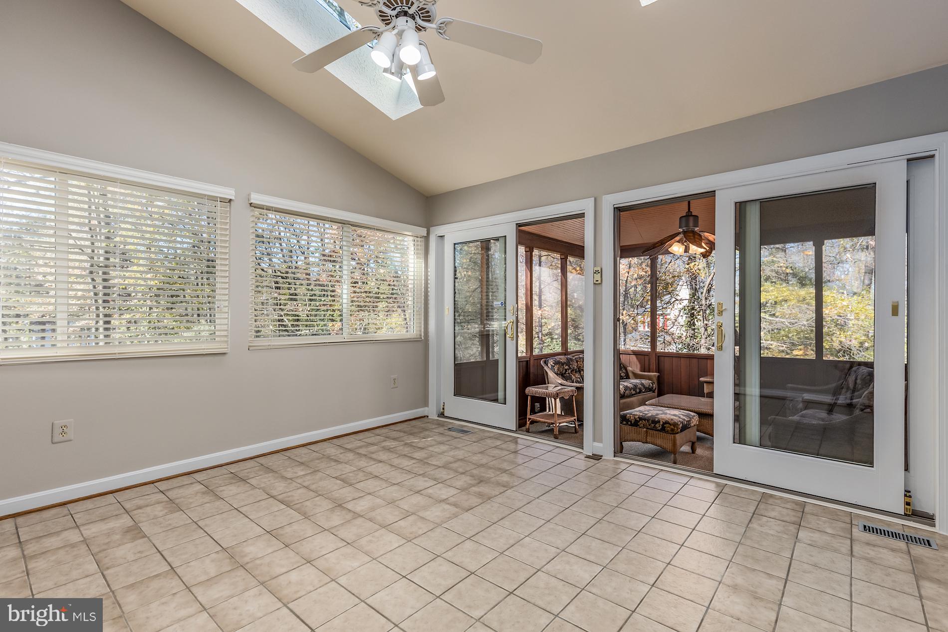 2014 Spring Branch Drive Vienna, VA 22181 - Photo 26 of 65 Gallery Image 26