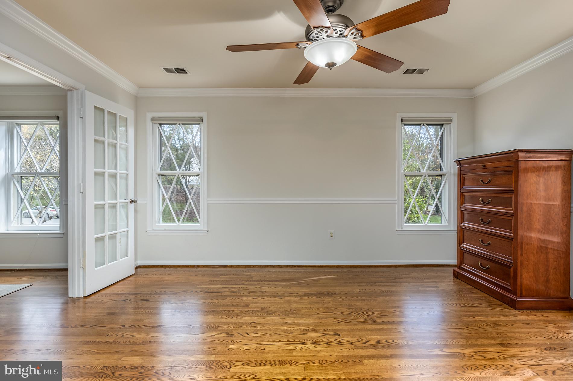2014 Spring Branch Drive Vienna, VA 22181 - Photo 33 of 65 Gallery Image 33